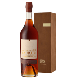 50cl ARMAGNAC 1966  50CL CAISSE BOIS CHATEAU DE LAUBADE